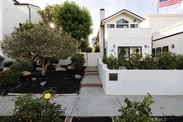 207 21st, Huntington Beach, CA 92648