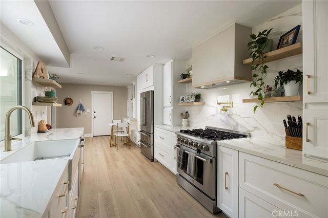 207 21st, Huntington Beach, CA 92648