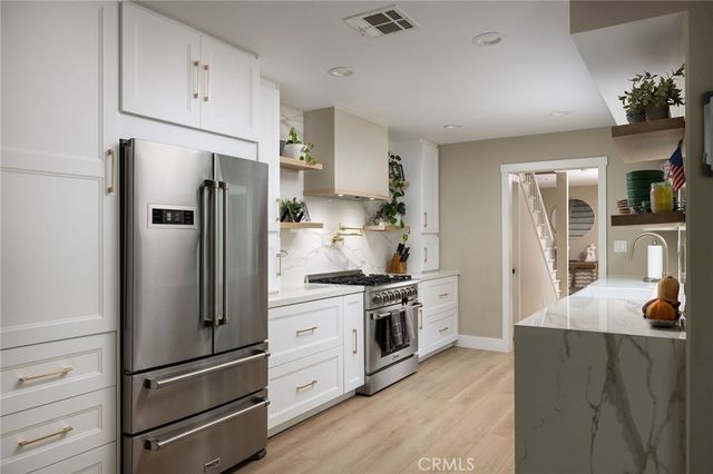 207 21st, Huntington Beach, CA 92648