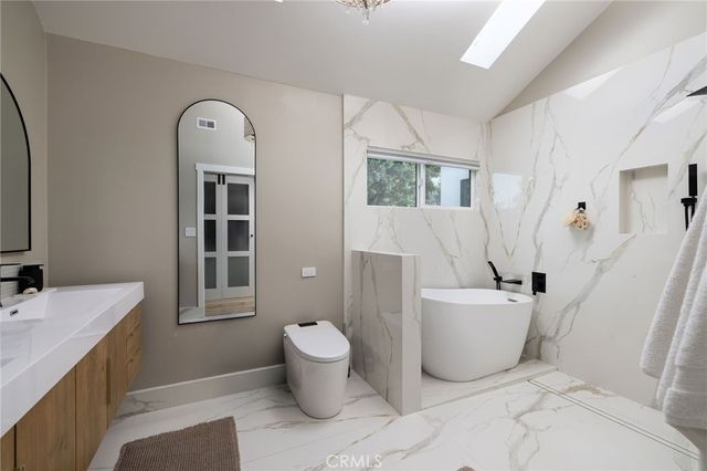 207 21st, Huntington Beach, CA 92648