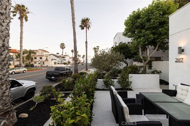 207 21st, Huntington Beach, CA 92648