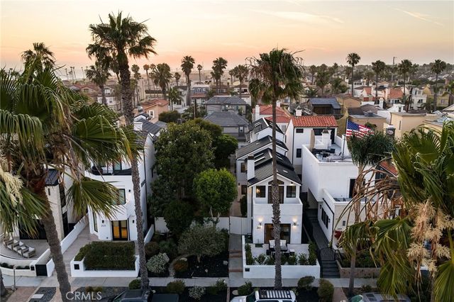 207 21st, Huntington Beach, CA 92648