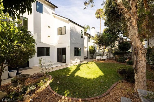 207 21st, Huntington Beach, CA 92648