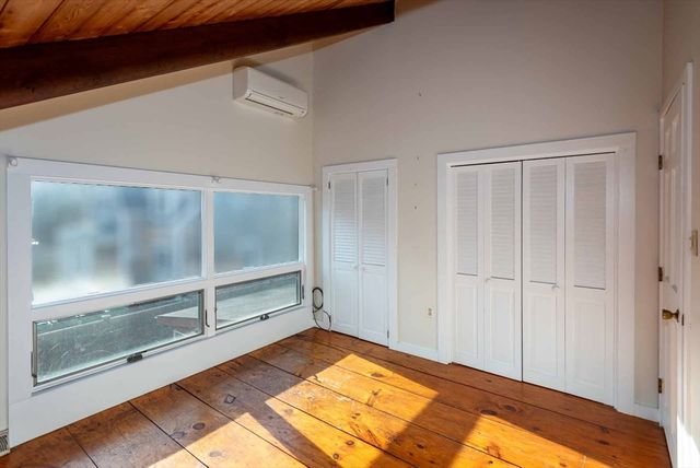 17 Chapman La, Edgartown, MA 02539