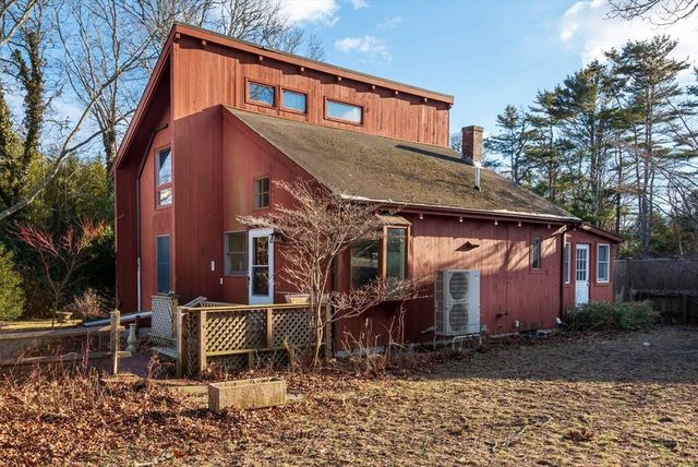 17 Chapman La, Edgartown, MA 02539