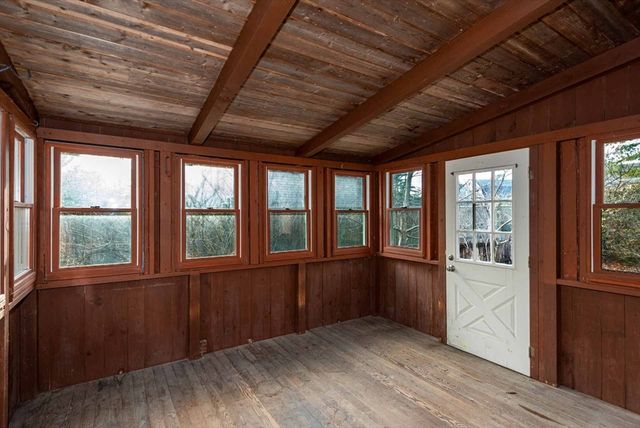 17 Chapman La, Edgartown, MA 02539