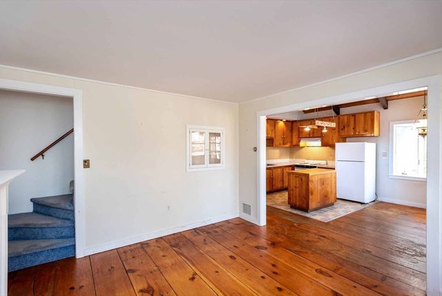 17 Chapman La, Edgartown, MA 02539