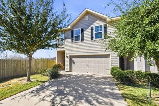 112 Blue Crest Lane, Brookshire, TX 77423