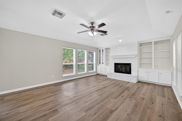 12319 Ella Lee Lane, Houston, TX 77077