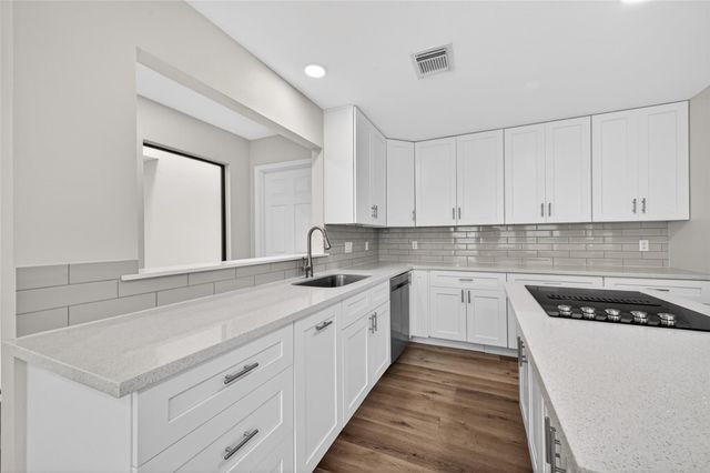 12319 Ella Lee Lane, Houston, TX 77077