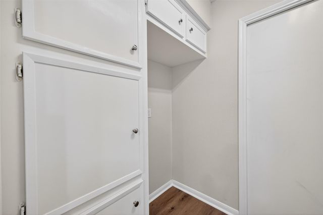 12319 Ella Lee Lane, Houston, TX 77077