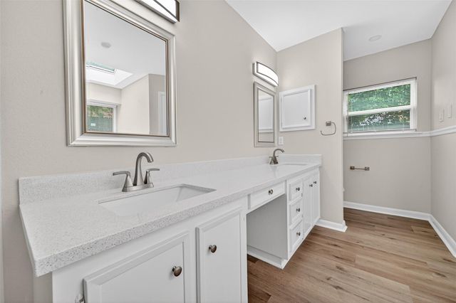 12319 Ella Lee Lane, Houston, TX 77077