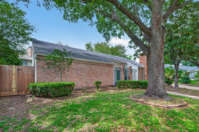 12319 Ella Lee Lane, Houston, TX 77077