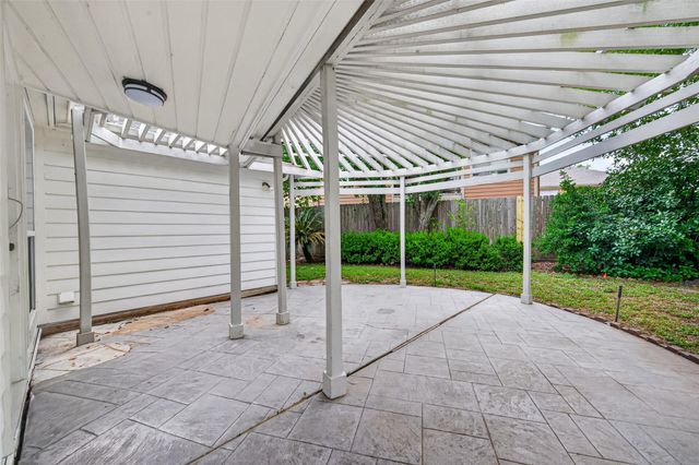 12319 Ella Lee Lane, Houston, TX 77077