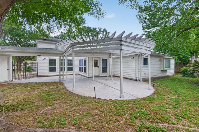 12319 Ella Lee Lane, Houston, TX 77077