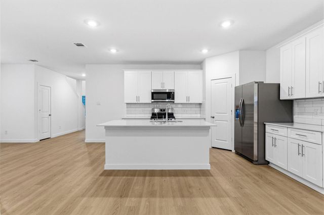 1415 Sweet Coconut, Iowa Colony, TX 77583