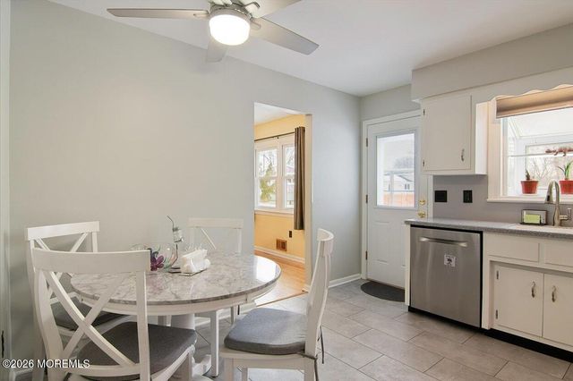 10 Elizabeth Court, Edison, NJ 08817