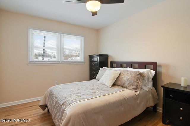 10 Elizabeth Court, Edison, NJ 08817