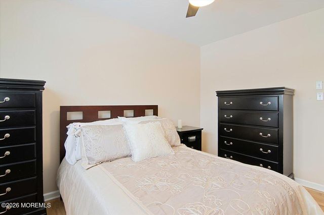 10 Elizabeth Court, Edison, NJ 08817