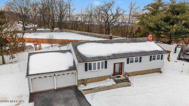 10 Elizabeth Court, Edison, NJ 08817