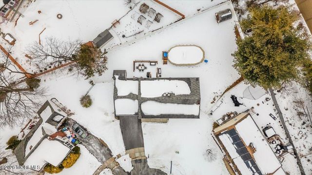 10 Elizabeth Court, Edison, NJ 08817