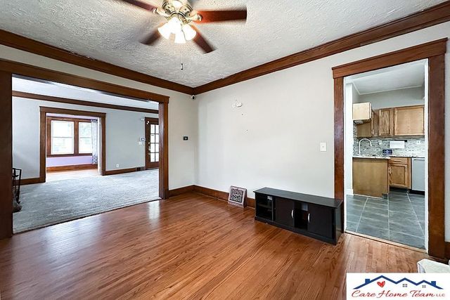 2512 Pinkney Street, Omaha, NE 68111