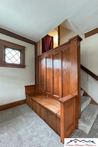 2512 Pinkney Street, Omaha, NE 68111