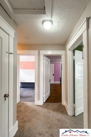 2512 Pinkney Street, Omaha, NE 68111