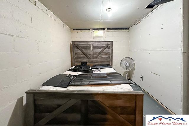 2512 Pinkney Street, Omaha, NE 68111