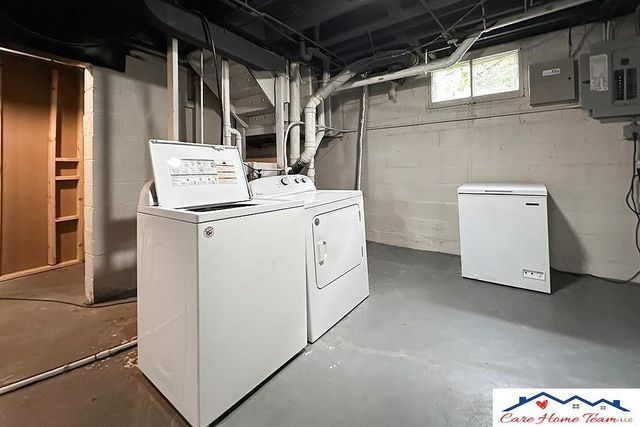 2512 Pinkney Street, Omaha, NE 68111