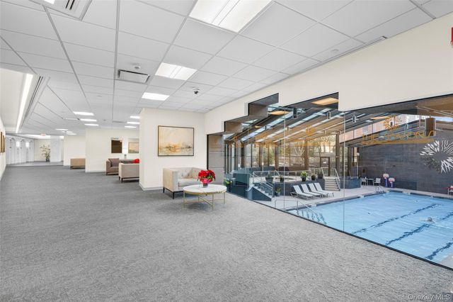 4 Martine Avenue 1011, White Plains, NY 10606