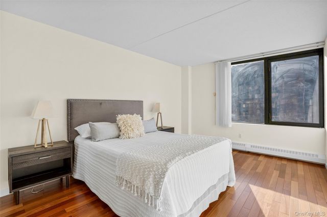 4 Martine Avenue 1011, White Plains, NY 10606