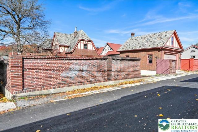 518 East Broad Street, Tamaqua Boro, PA 18252