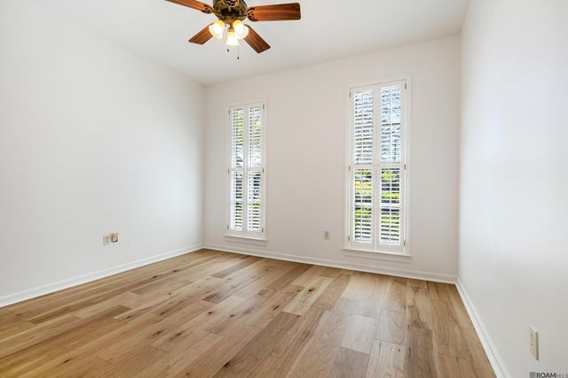 5845 S Shore Dr, Baton Rouge, LA 70817