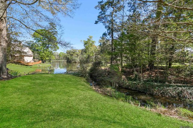 5845 S Shore Dr, Baton Rouge, LA 70817