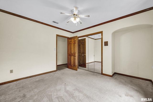 22500 SPRING CREEK Road, Washington, IL 61571