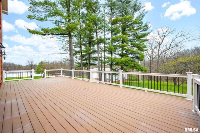 22500 SPRING CREEK Road, Washington, IL 61571