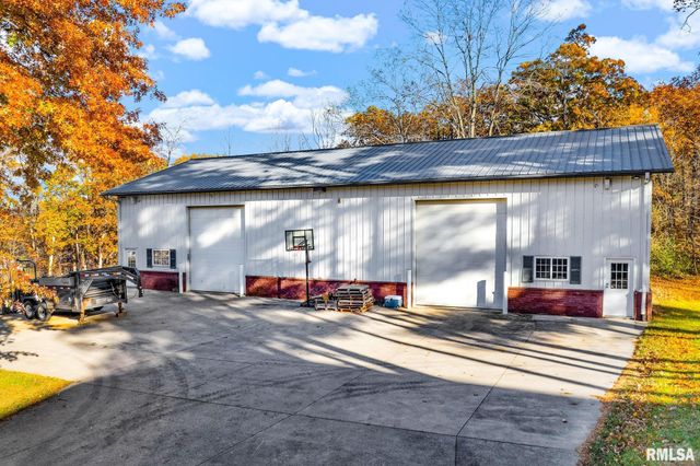 22500 SPRING CREEK Road, Washington, IL 61571
