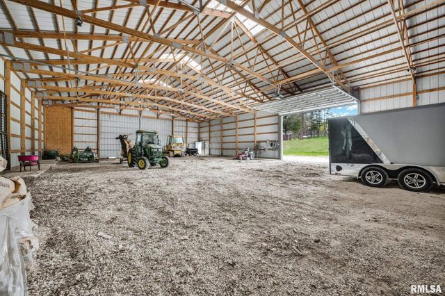 22500 SPRING CREEK Road, Washington, IL 61571