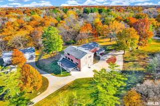 22500 SPRING CREEK Road, Washington, IL 61571