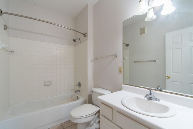1600 Long Grove Drive 121, Mount Pleasant, SC 29464