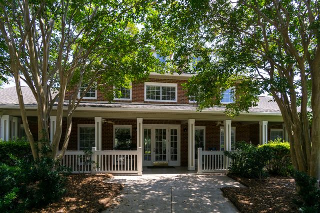 1600 Long Grove Drive 121, Mount Pleasant, SC 29464