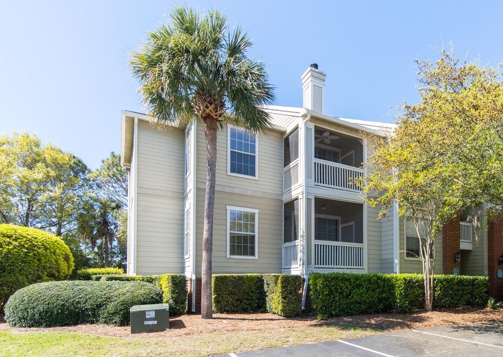 1600 Long Grove Drive 121, Mount Pleasant, SC 29464