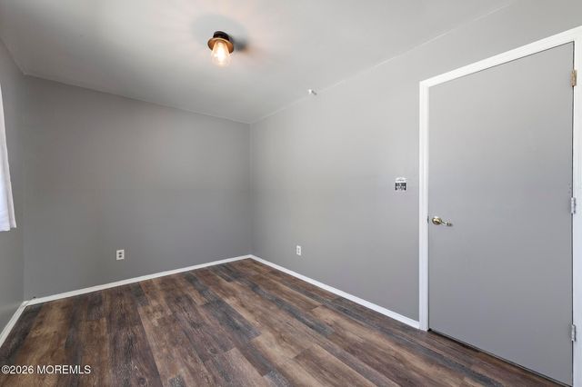 25 Carlow Way, Hazlet, NJ 07730