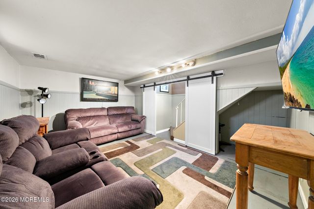 25 Carlow Way, Hazlet, NJ 07730