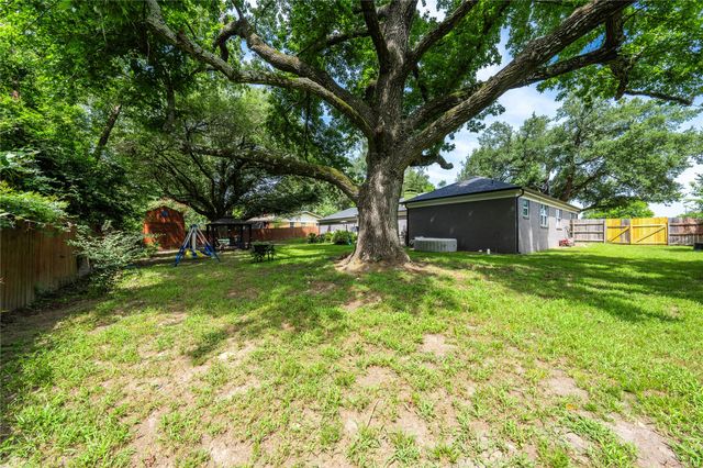 603 Mosley Drive, Athens, TX 75751