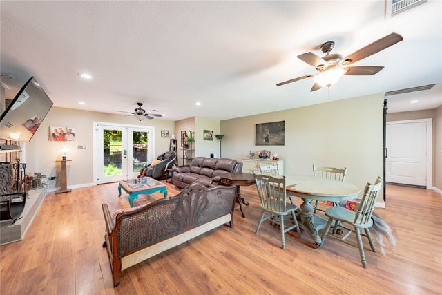 603 Mosley Drive, Athens, TX 75751