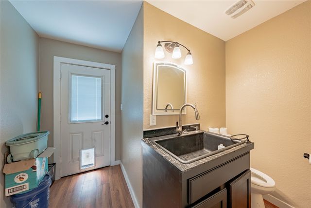 603 Mosley Drive, Athens, TX 75751