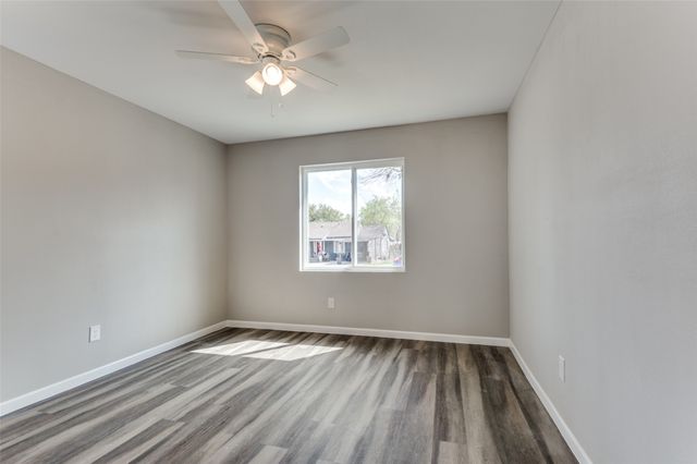 1214 Willow Street, Grand Prairie, TX 75050