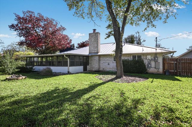 8206 Emberwood DR, Austin, TX 78757